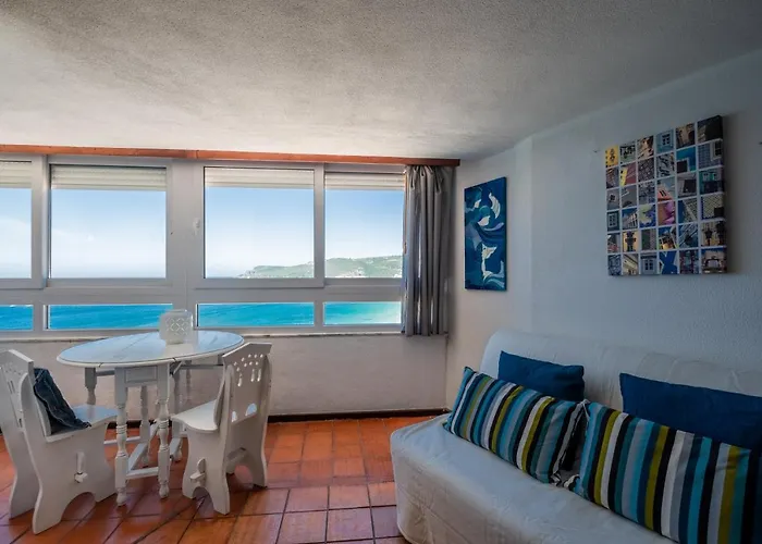 Rent4Rest - Sesimbra Ocean View Studio